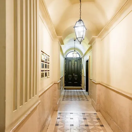 Buonanotte Colosseo B&B 로마