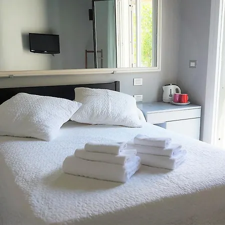 Bed and Breakfast Buonanotte Colosseo 4*